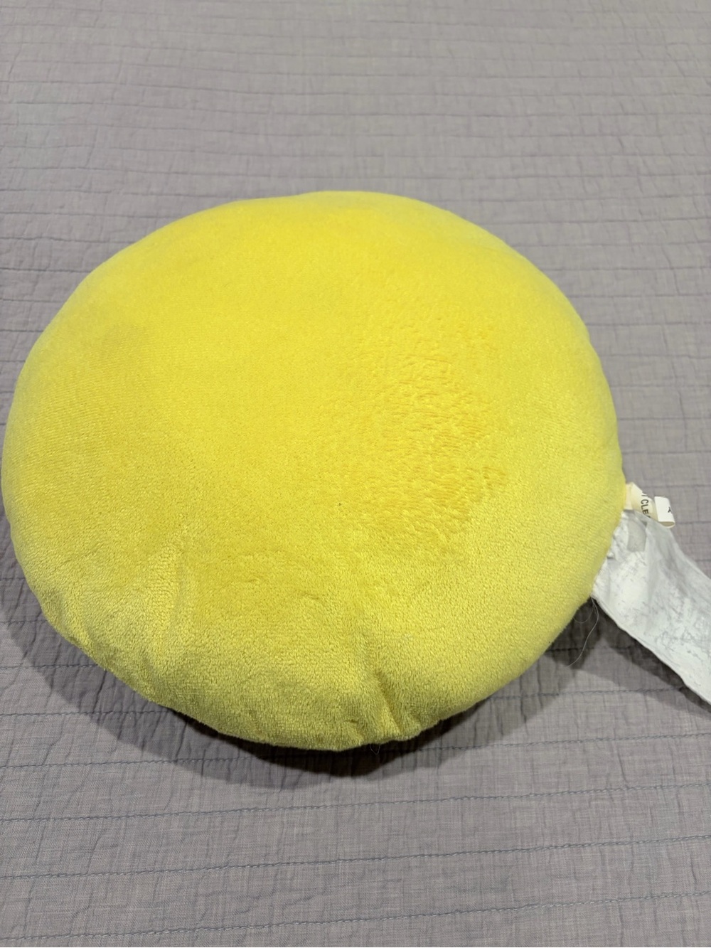 Emoji Heart Eyes Round Plush Pillow Yellow Smiley Face Cushion - Picture 3 of 5